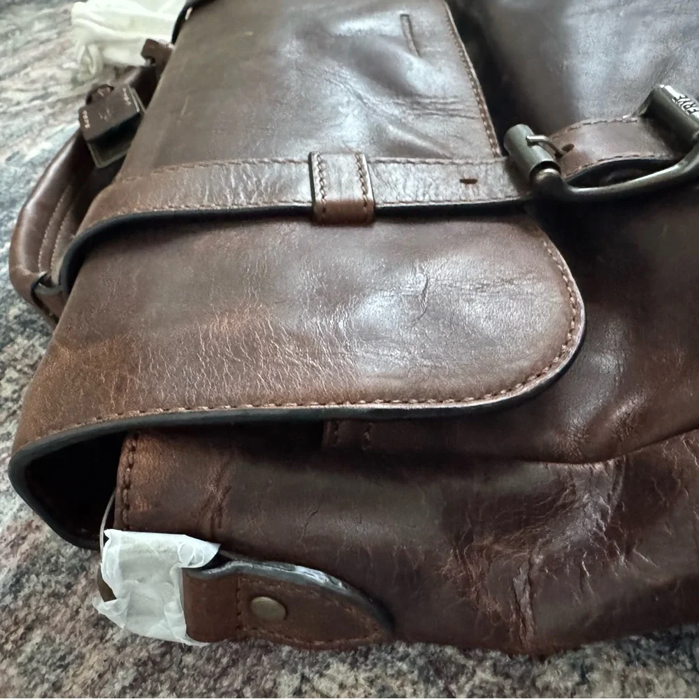 Frye Logan dark Brown Leather Briefcase Messenger Bag Classic Men's Work Bag nwt